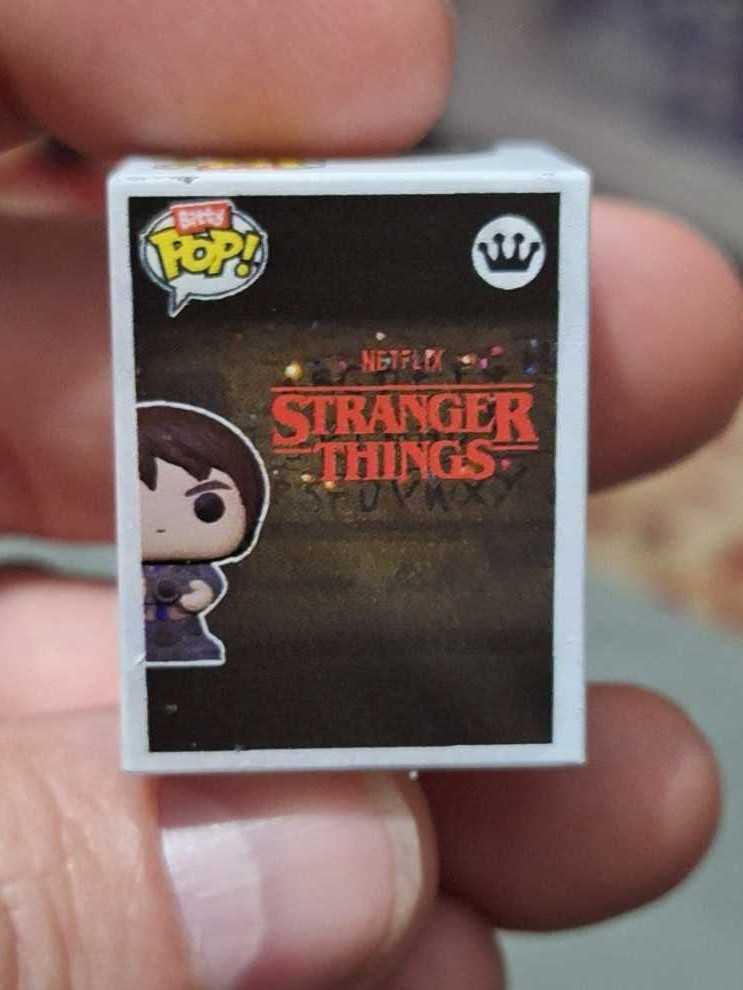 Stranger Things: Jonathan - Stranger Things vinyl figure collectible - Main Image 2