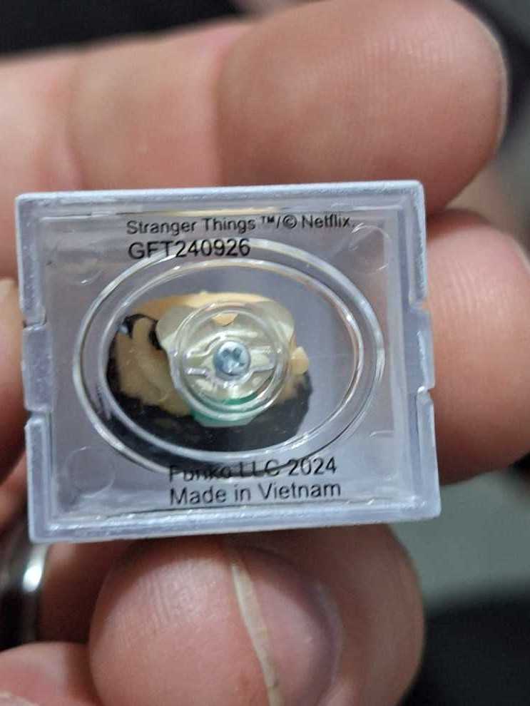 Stranger Things: Mike - Stranger Things vinyl figure collectible - Main Image 4