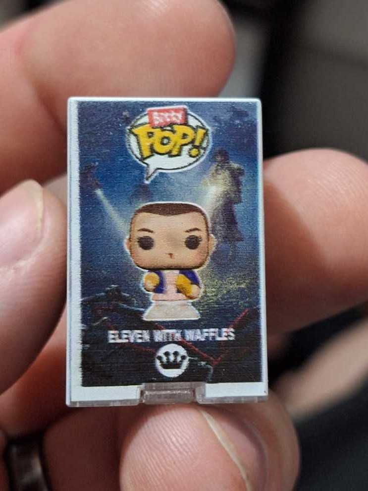 Stranger Things: Eleven With Waffles - Stranger Things vinyl figure collectible - Main Image 3