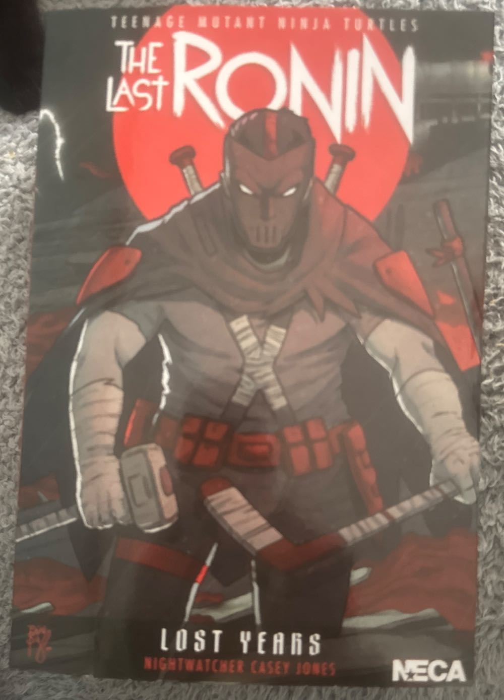 Neca TMNT The Last Ronin Lost Years: Nightwatcher Casey Jones - Teenage Mutant Ninja Turtles vinyl figure collectible [Barcode 634482544105] - Main Image 2