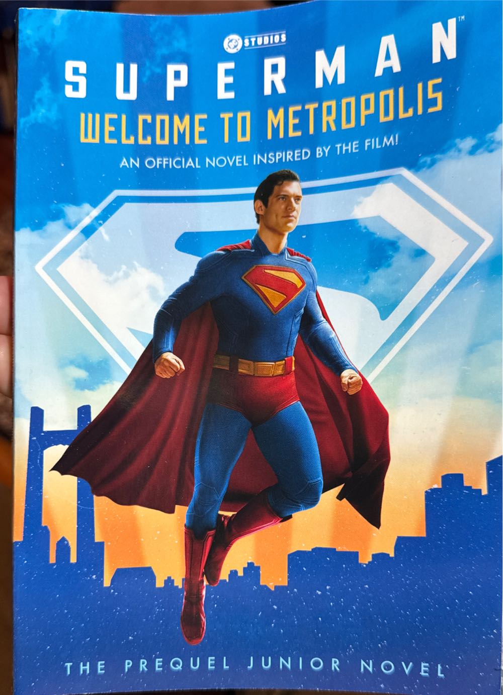 Superman: Welcome To Metropolis: An Official Novel Inspired By The Film! Superman: The Prequel Junior Novel  vinyl figure collectible [Barcode 9798217027095] - Main Image 2