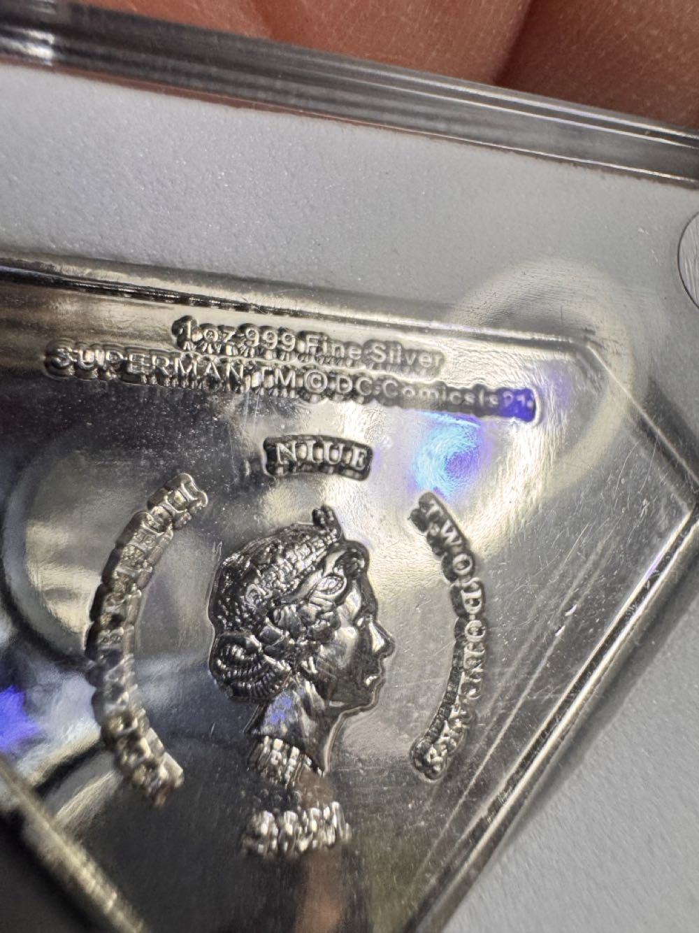 Superman Shield Silver Ingots  vinyl figure collectible - Main Image 3