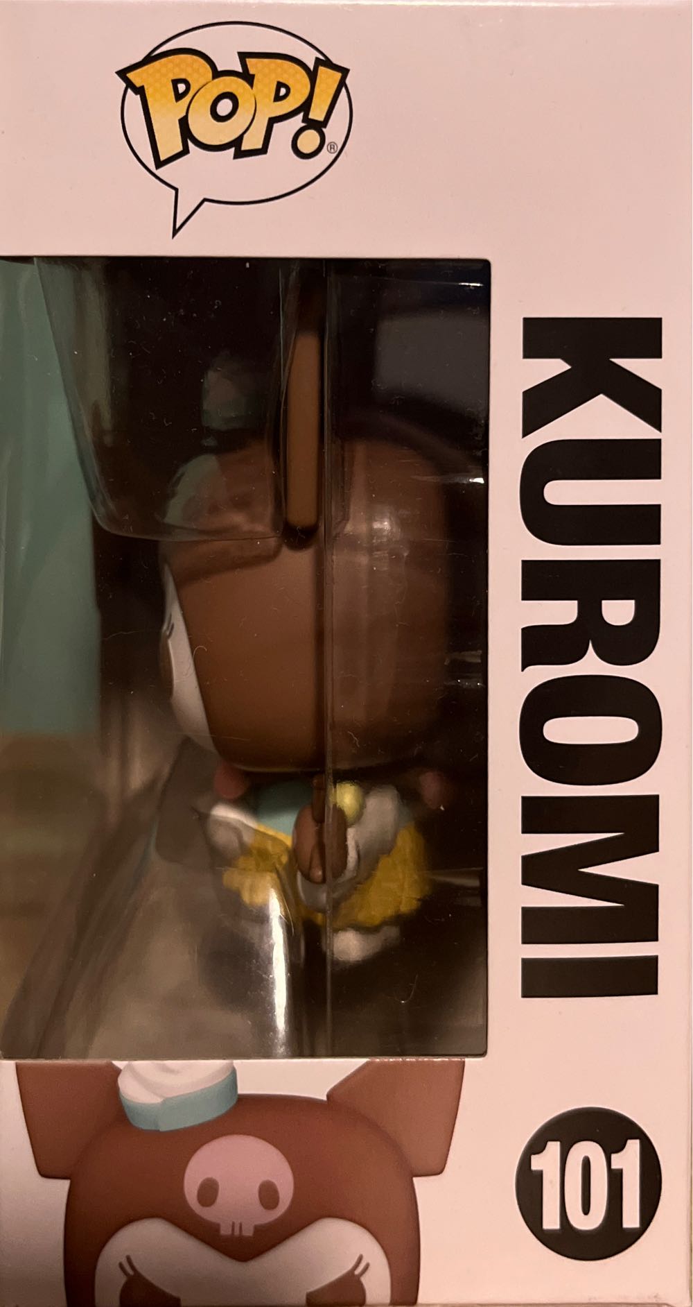 Kuromi - Hello Kitty vinyl figure collectible - Main Image 2