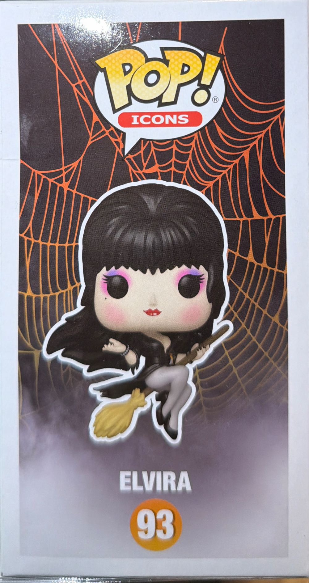 Elvira - Elvira Mistress of the Dark vinyl figure collectible [Barcode 889698864404] - Main Image 3