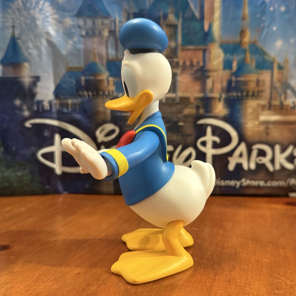 Disney: DONALD DUCK ARTICULATED FIGURE  vinyl figure collectible [Barcode 400988268827] - Main Image 4