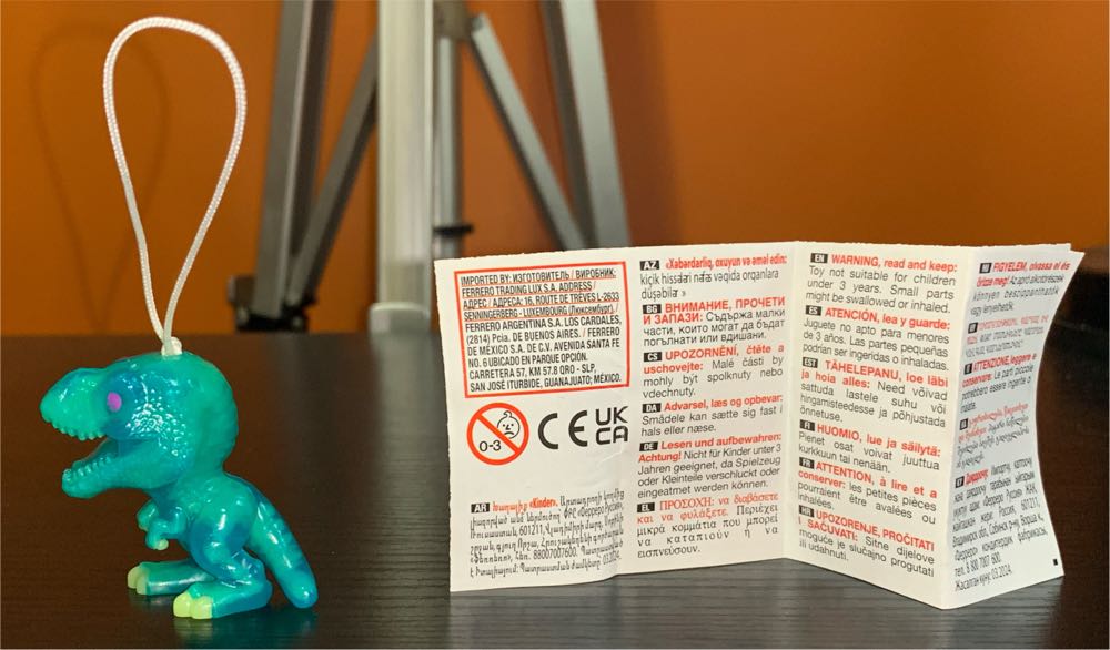 T-Rex Skeleton (Hangable) - Jurassic World vinyl figure collectible - Main Image 2