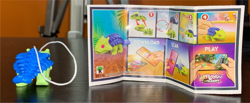 Ankylosaurus (Hangable) - Jurassic World vinyl figure collectible - Main Image 3