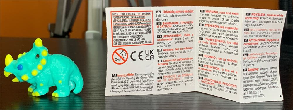 Chasmosaurus (Cable Decorations) - Jurassic World vinyl figure collectible - Main Image 2