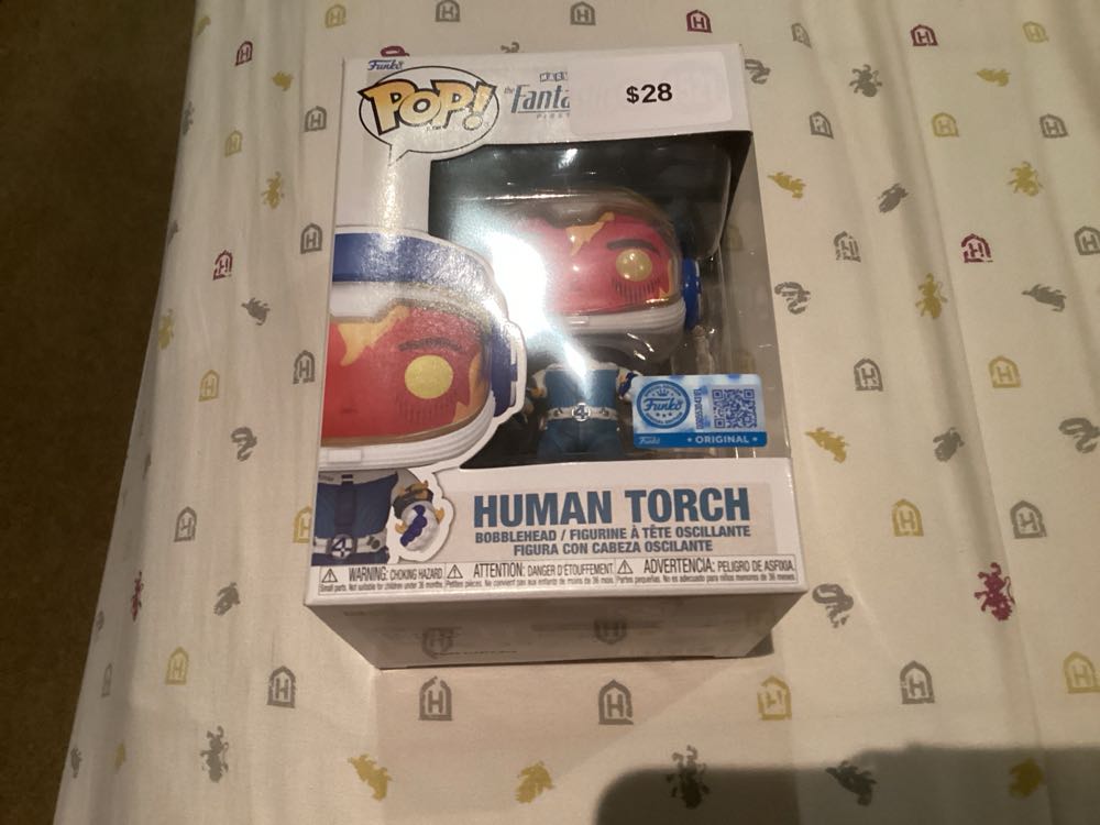 Human Torch - Fantastic Four vinyl figure collectible [Barcode 889698853583] - Main Image 2