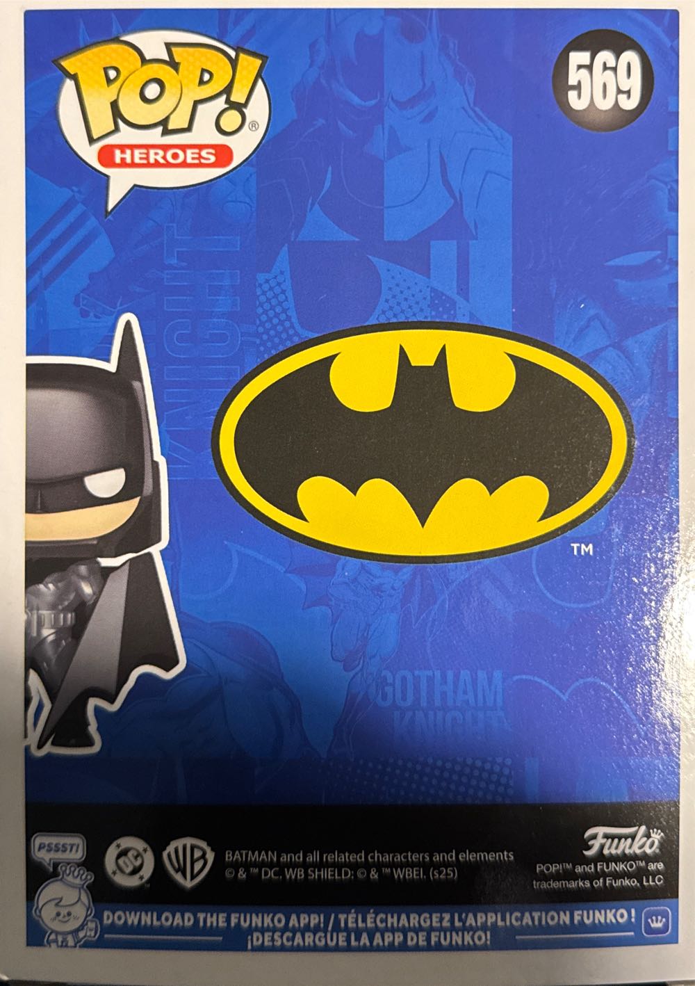 Batman (Kingdom Come) - Batman vinyl figure collectible [Barcode 889698744225] - Main Image 3