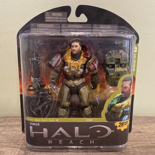 Enesco Disney Showcase Snow White Holding An Apple Basket Botanical Figurine 8.15 Inch Multicolor