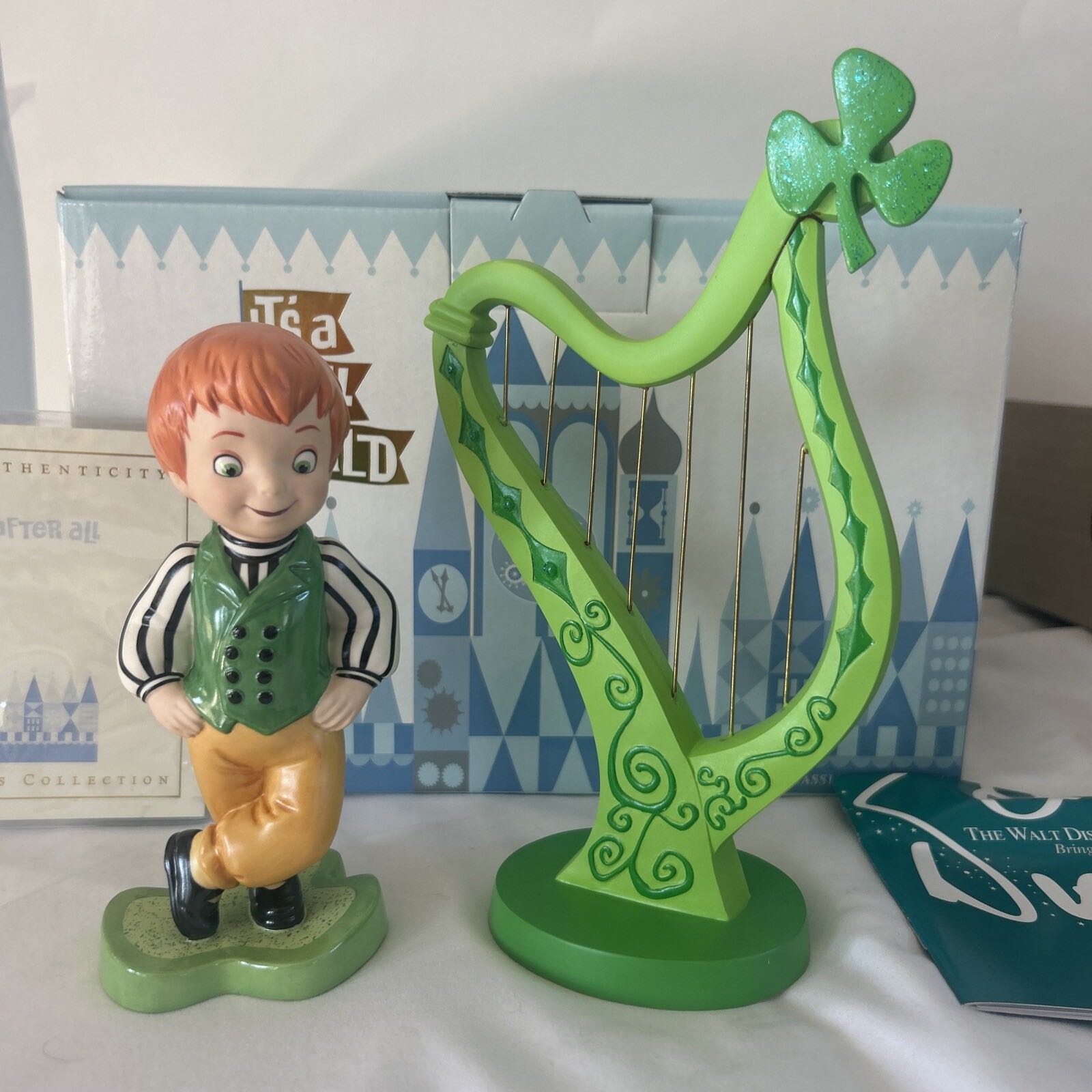 A Merry Jig (Ireland) - Disney vinyl figure collectible - Main Image 4