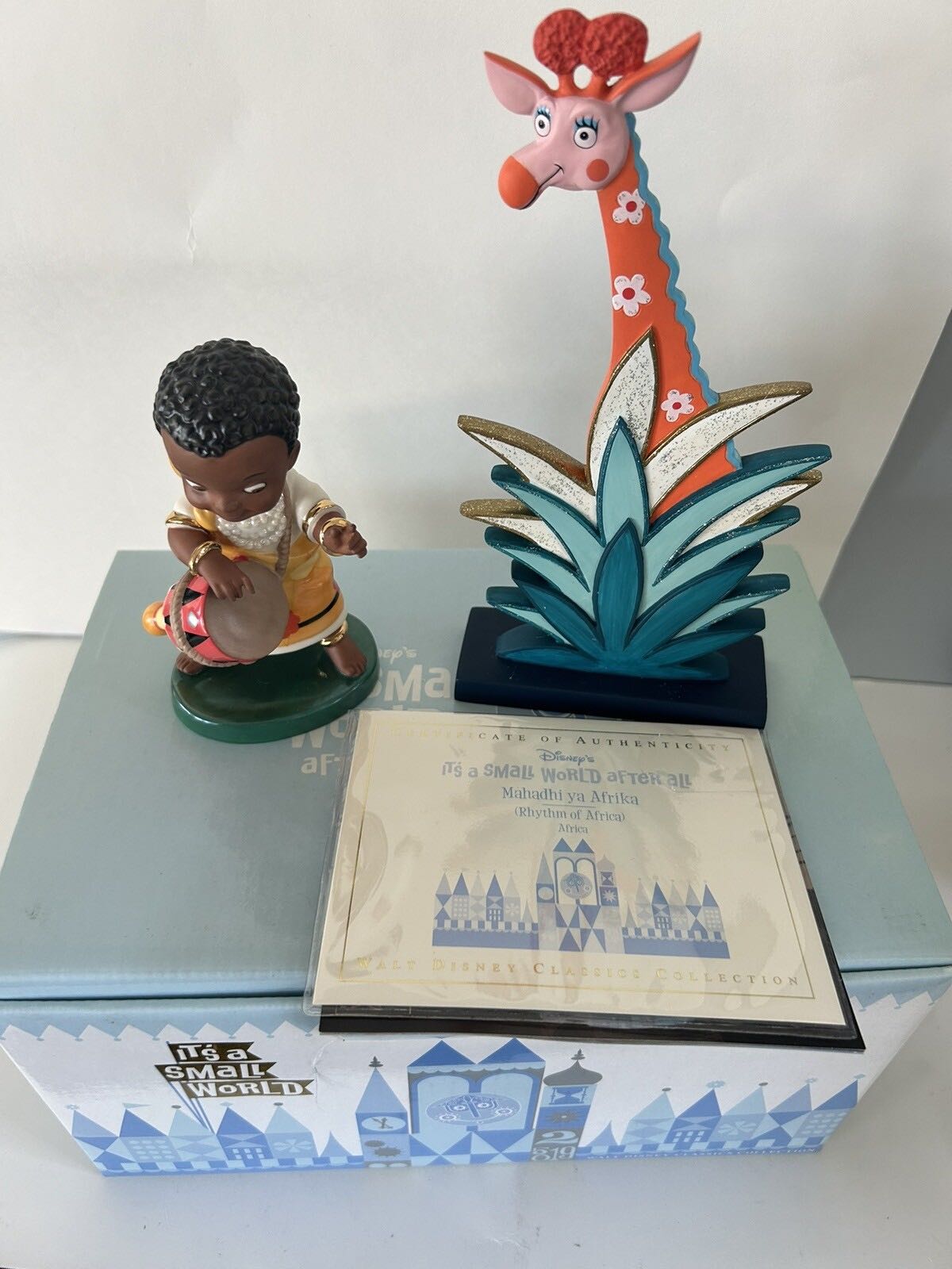 Mahadhi ya Afrika (Africa) - Disney vinyl figure collectible - Main Image 4