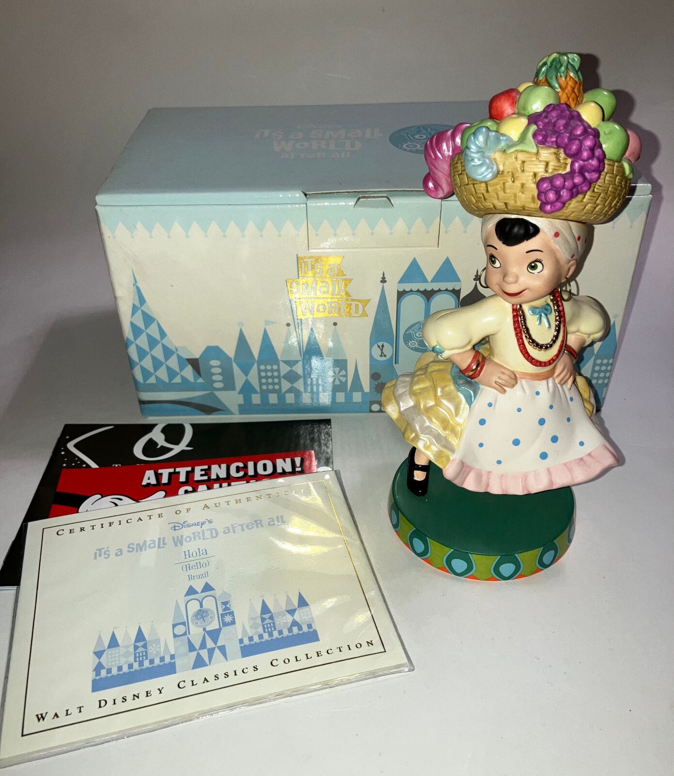 Ola (Brazil) - Disney vinyl figure collectible - Main Image 3