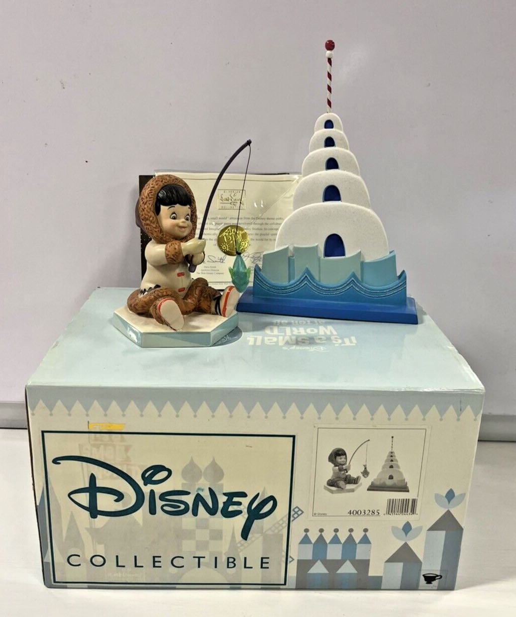Arctic Fun (North Pole) - Disney vinyl figure collectible - Main Image 2