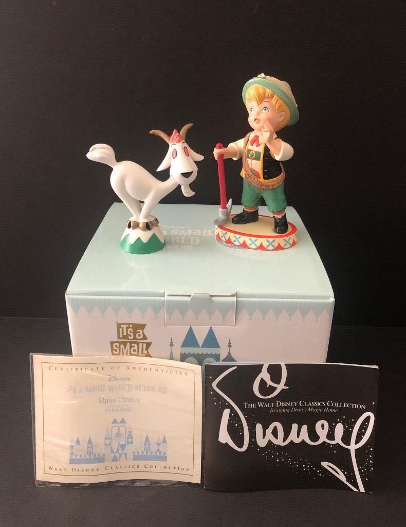 Alpine Climber (Switzerland) - Disney vinyl figure collectible - Main Image 2