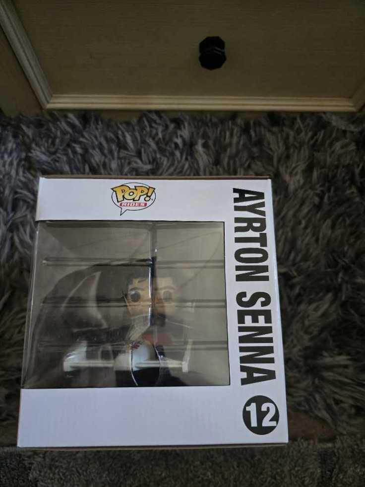 Formula 1 Funko Ayrton Sena Red With Ride   vinyl figure collectible [Barcode 889698893299] - Main Image 4