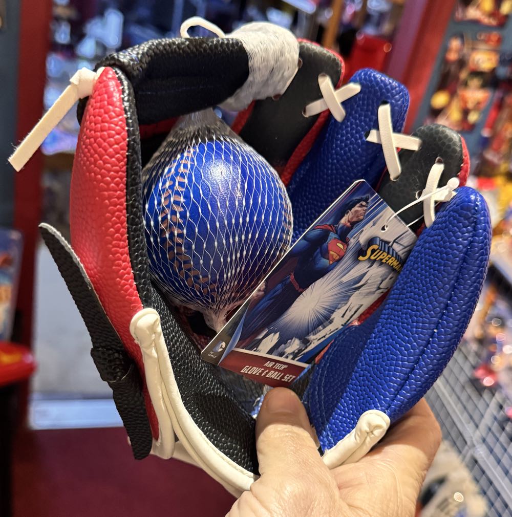 Franklin Sports Superman Air Tech Glove And Ball Set  vinyl figure collectible [Barcode 025725401857] - Main Image 2