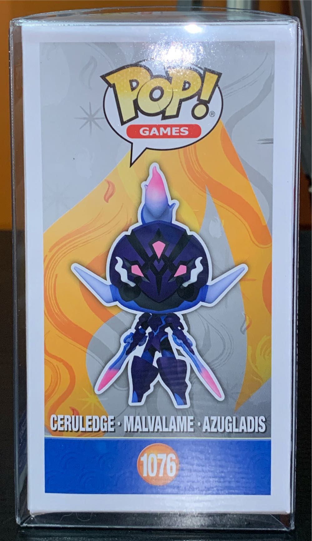Ceruledge - Pokémon vinyl figure collectible [Barcode 889698863629] - Main Image 4