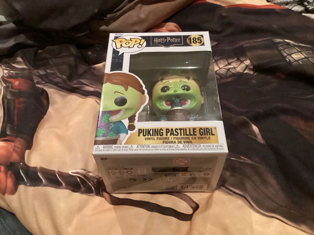 Harry Potter:  185 Puking Pastille Girl - Harry Potter vinyl figure collectible [Barcode 889698864374] - Main Image 2