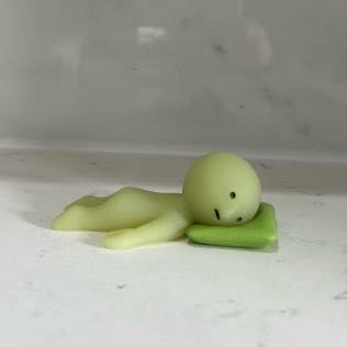 Smiski Nap Time  vinyl figure collectible - Main Image 2