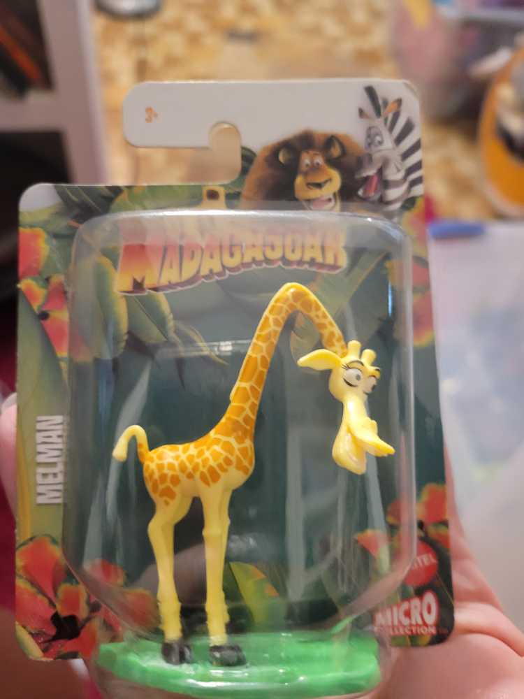 Dreamworks Mattel Micro  vinyl figure collectible [Barcode 194735046928] - Main Image 2