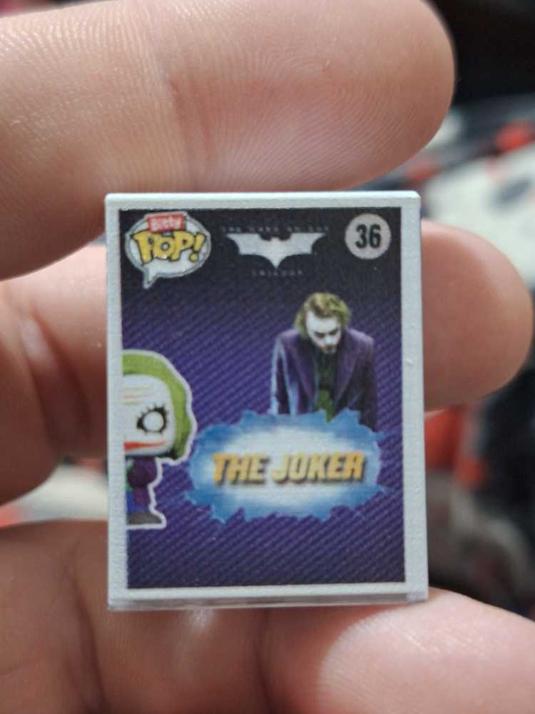 The Joker - DC Universe vinyl figure collectible - Main Image 2