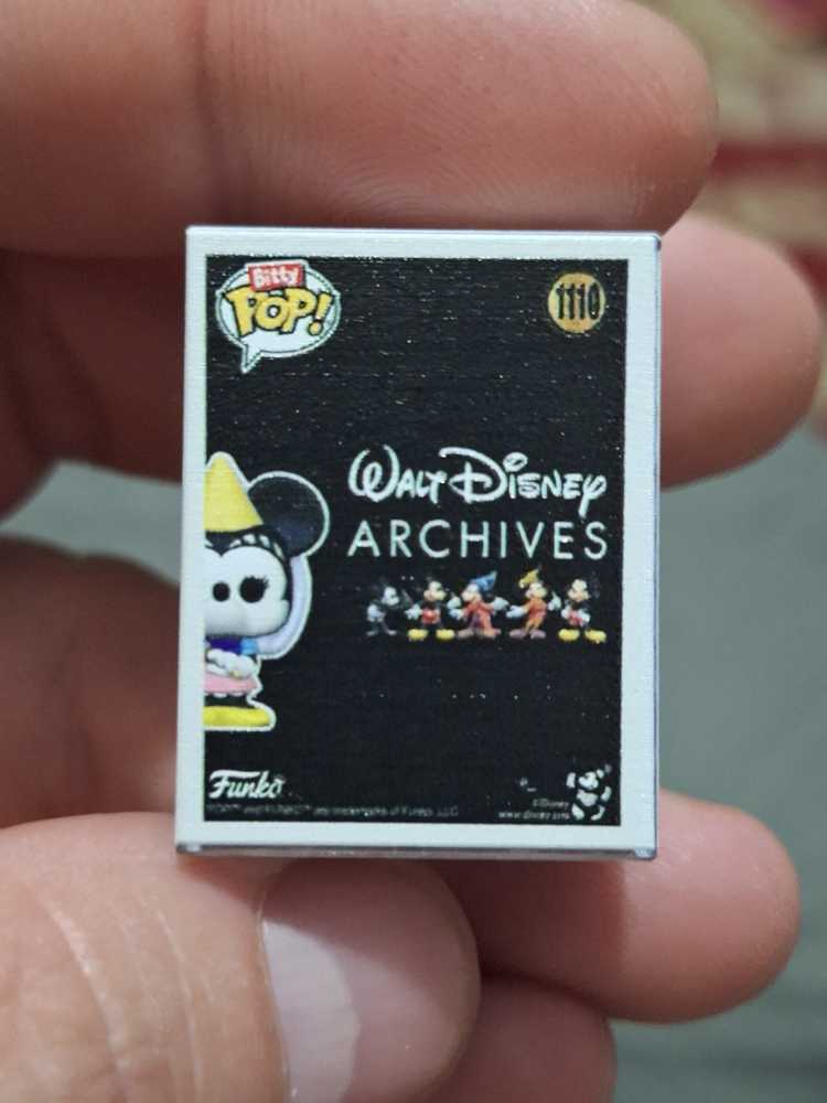 Minnie Mouse: Princess Minnie - Disney vinyl figure collectible - Main Image 2