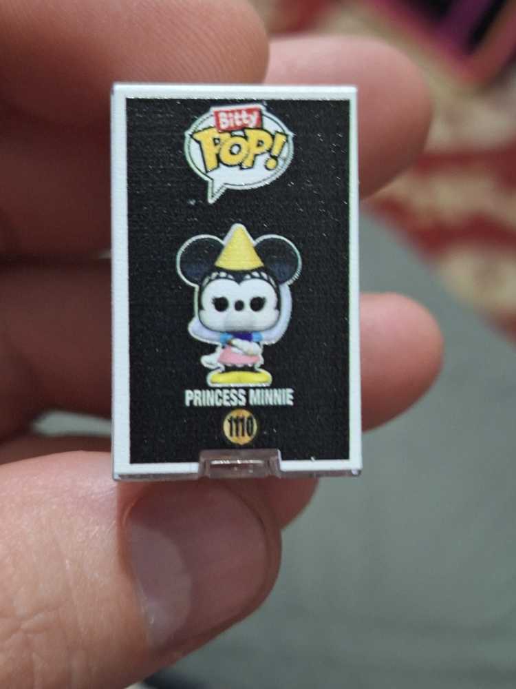 Minnie Mouse: Princess Minnie - Disney vinyl figure collectible - Main Image 3