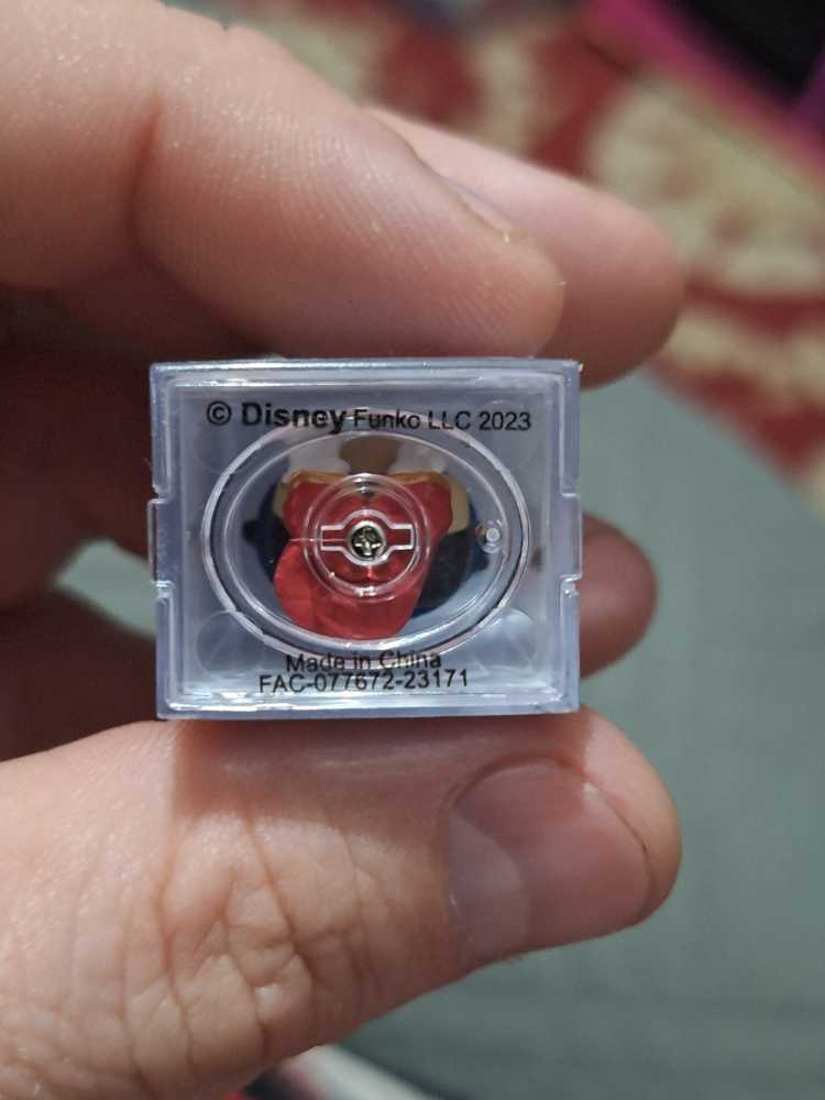 Mickey Mouse: Sorcerer Mickey - Disney vinyl figure collectible - Main Image 4