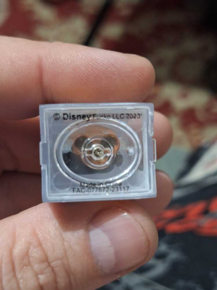 Goofy - Disney vinyl figure collectible - Main Image 4