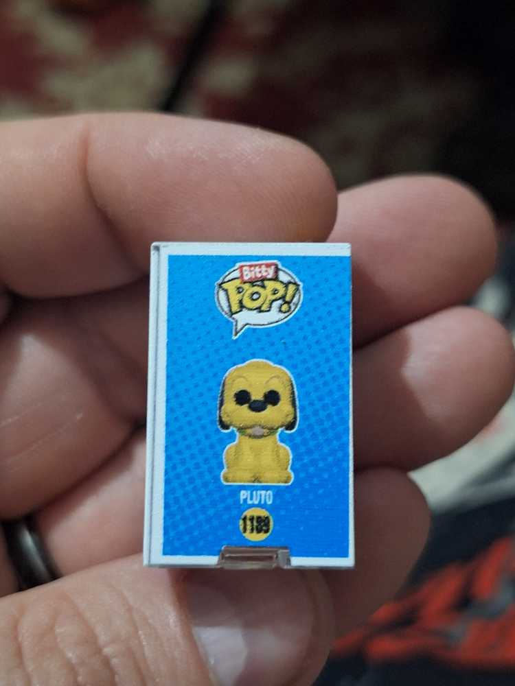 Pluto - Disney vinyl figure collectible - Main Image 3