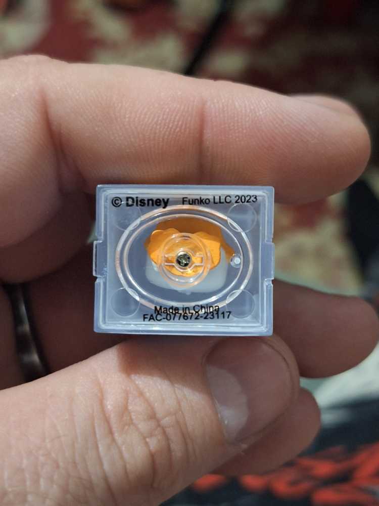 Donald Duck - Disney vinyl figure collectible - Main Image 4