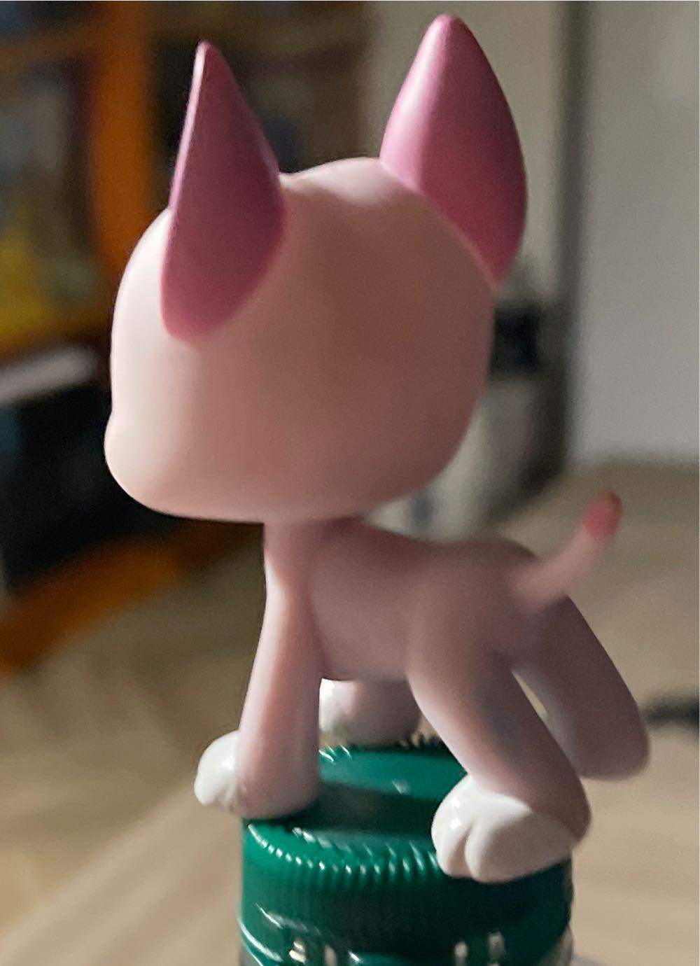 Petshop Danois N• 1022  vinyl figure collectible - Main Image 2