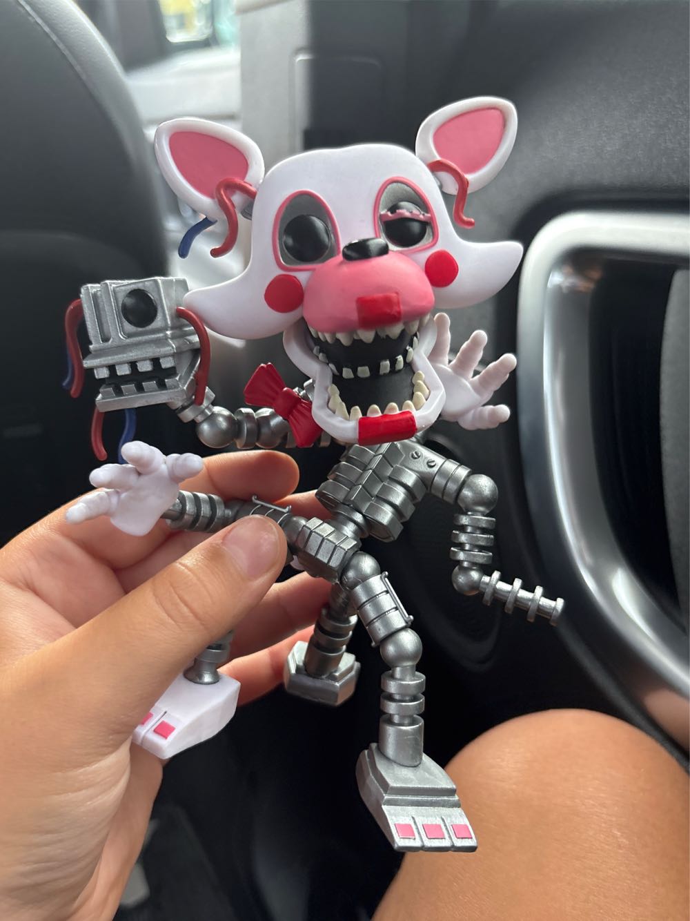 Mangle - Five Nights at Freddy’s vinyl figure collectible [Barcode 31000000006216011] - Main Image 3