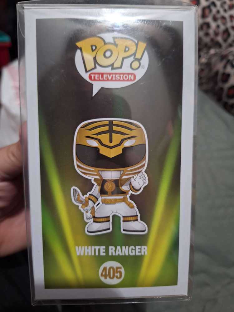 Mighty Morphin Power Rangers: White Ranger - Mighty Morphin Power Rangers vinyl figure collectible - Main Image 3