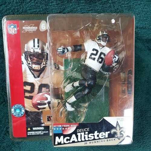 Funko The Office Bitty Dwight With Pop! 4