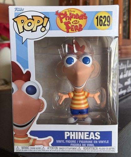 Monster High Boo-riginal Creeproduction Doll Operetta Collectible Reproduction With Doll Stand Diary And Pet Spider Memphis “daddy O” Longlegs