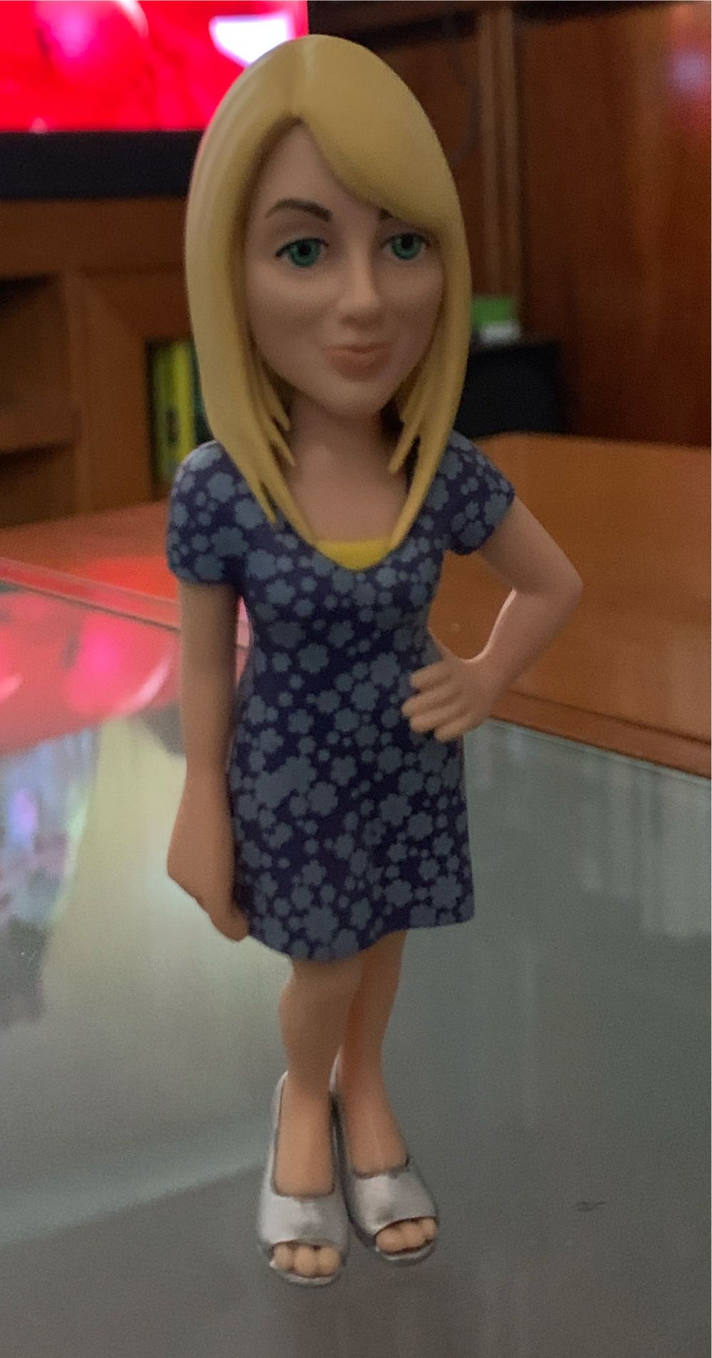 Penny - The Big Bang Theory vinyl figure collectible [Barcode 8436605116181] - Main Image 2