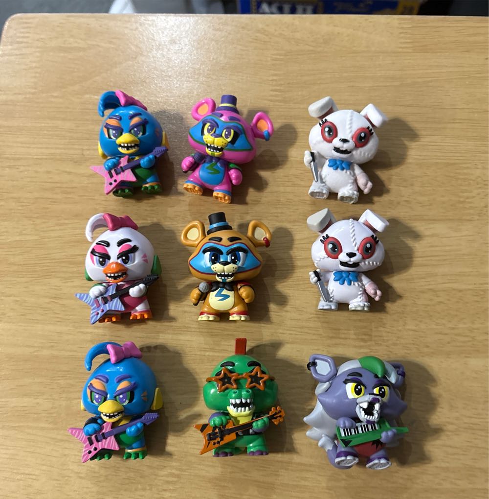 Funko Mystery Mini’s: Five Nights At Freddy’s Security Breach One Mystery Figure Multicolour 3 Inches  vinyl figure collectible [Barcode 889698496889] - Main Image 2