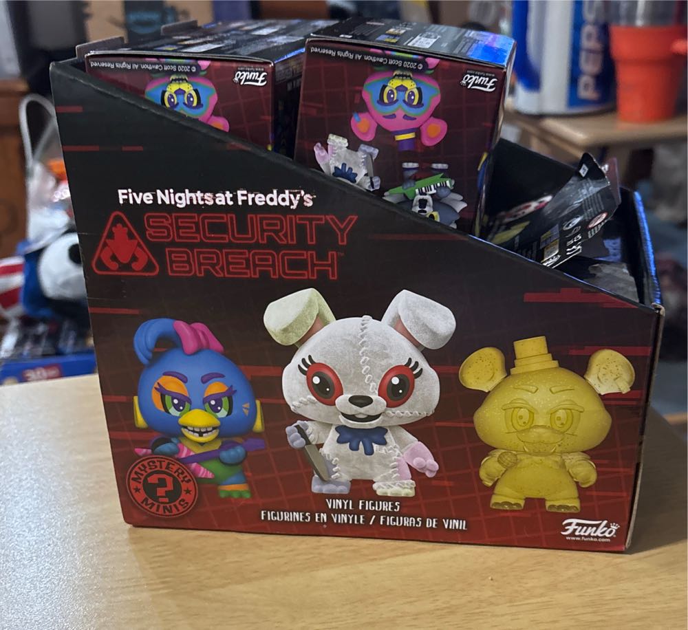 Funko Mystery Mini’s: Five Nights At Freddy’s Security Breach One Mystery Figure Multicolour 3 Inches  vinyl figure collectible [Barcode 889698496889] - Main Image 3