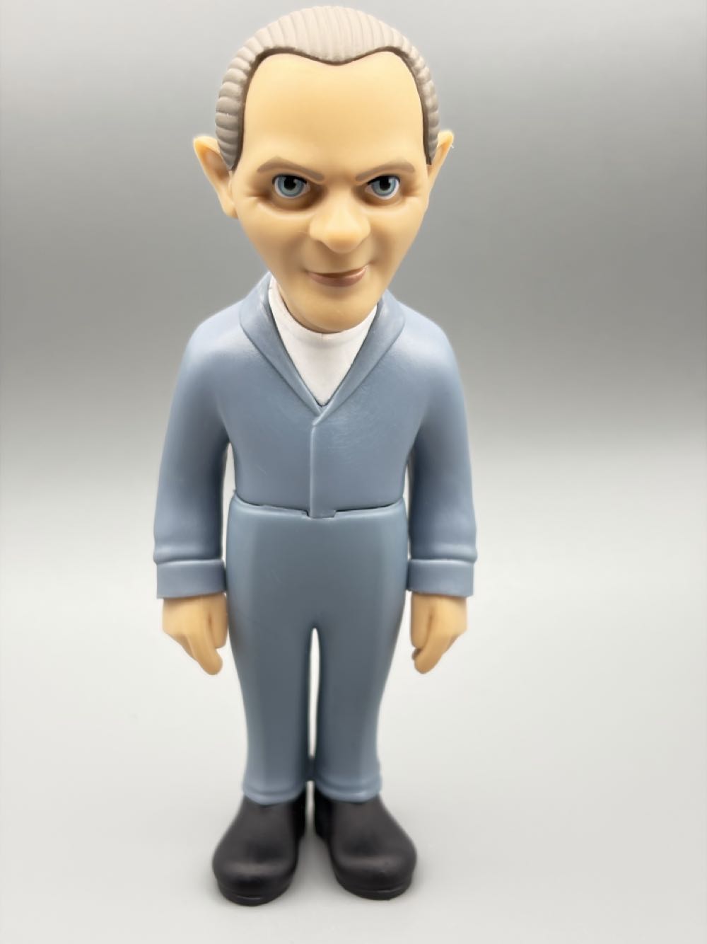 Hannibal Lecter - The Silence of the Lambs vinyl figure collectible [Barcode 8436605111919] - Main Image 2