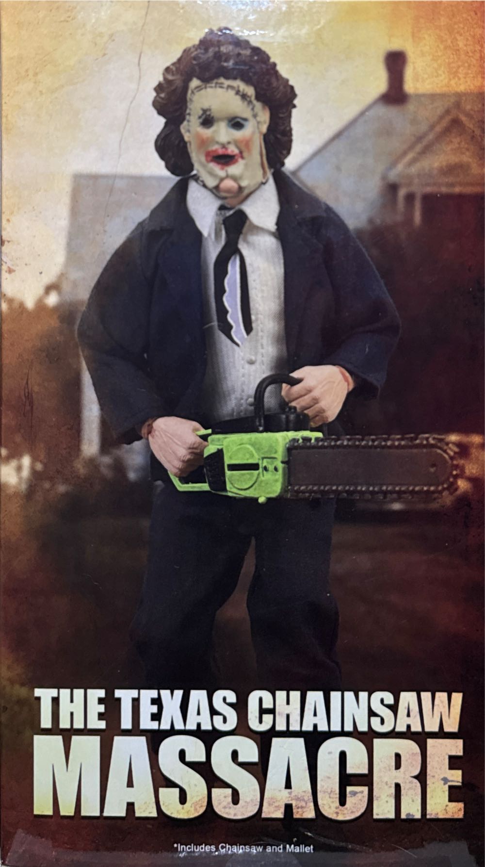 Leatherface  vinyl figure collectible [Barcode 634482416037] - Main Image 4