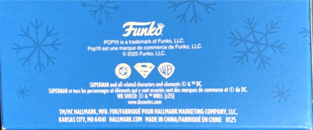 Superman Hallmark pop ornament - A&W vinyl figure collectible - Main Image 2
