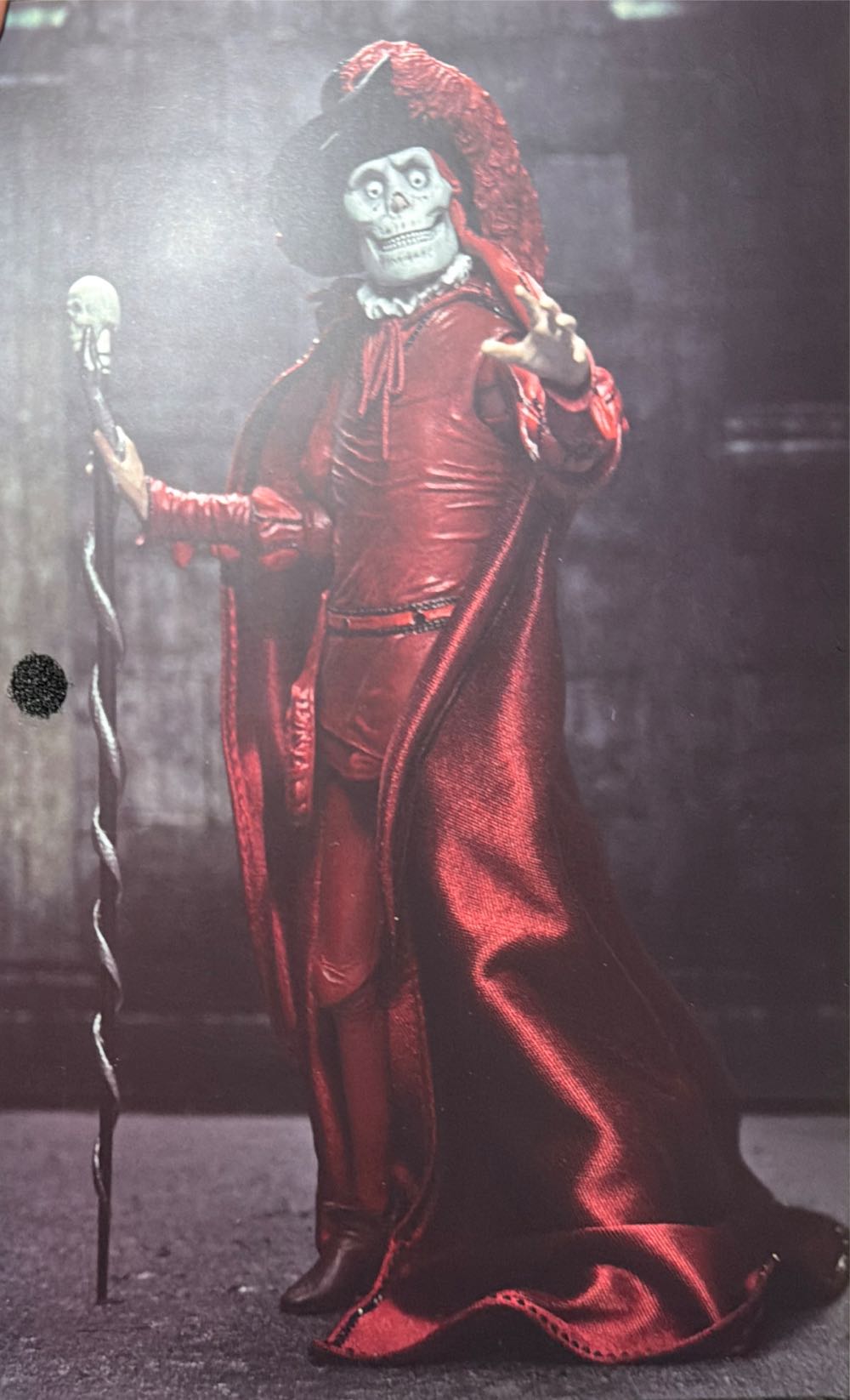 Neca The Phantom of the Opera  vinyl figure collectible [Barcode 634482048795] - Main Image 3