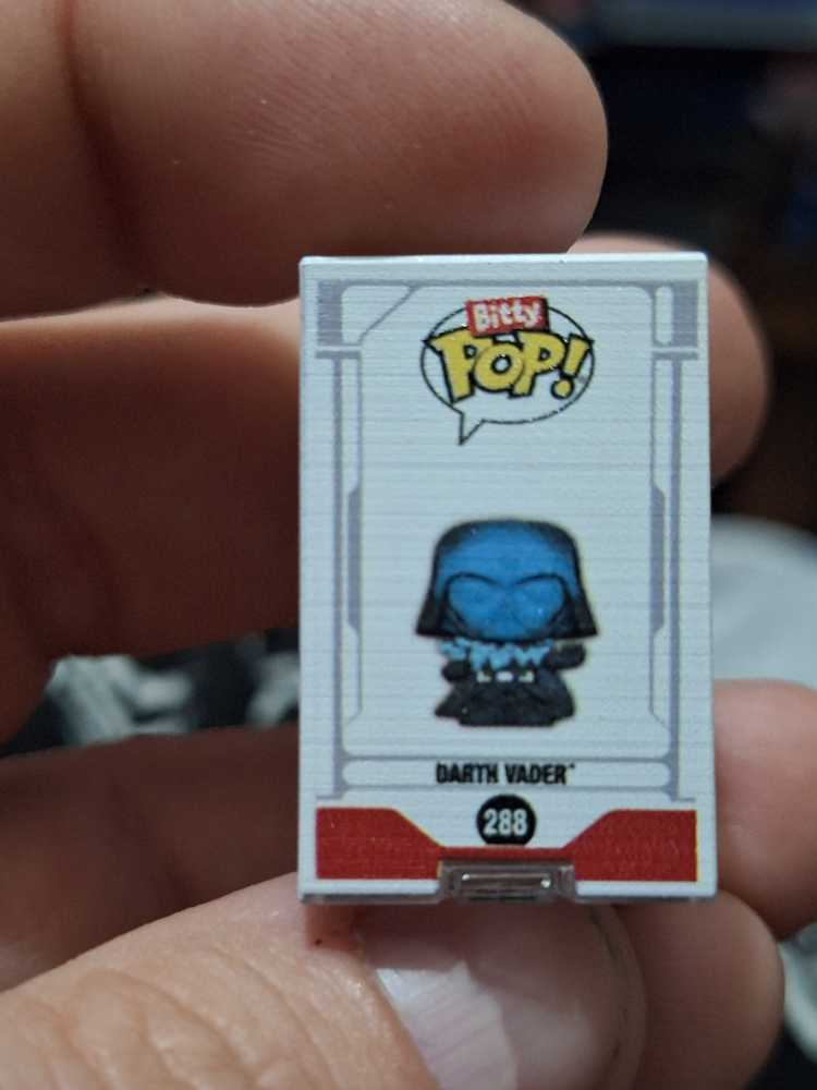 Star Wars: Darth Vader - Star Wars vinyl figure collectible - Main Image 3