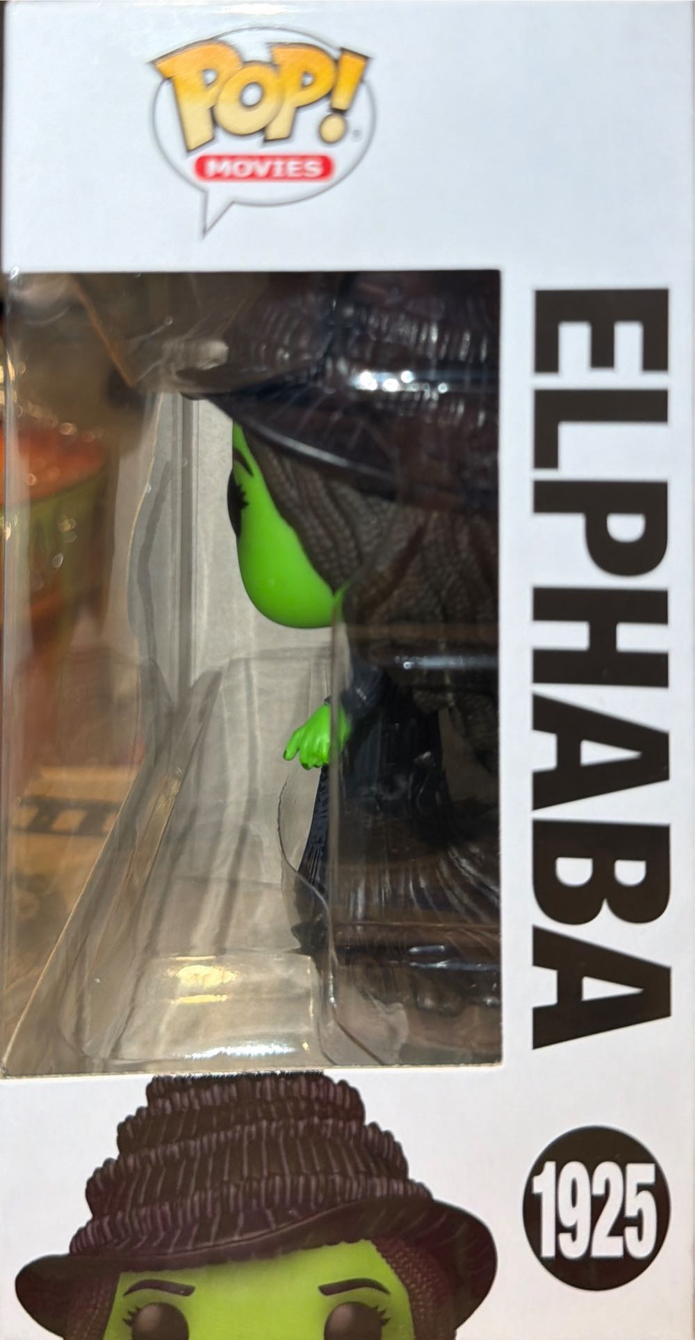 Elphaba  vinyl figure collectible [Barcode 889698866729] - Main Image 2
