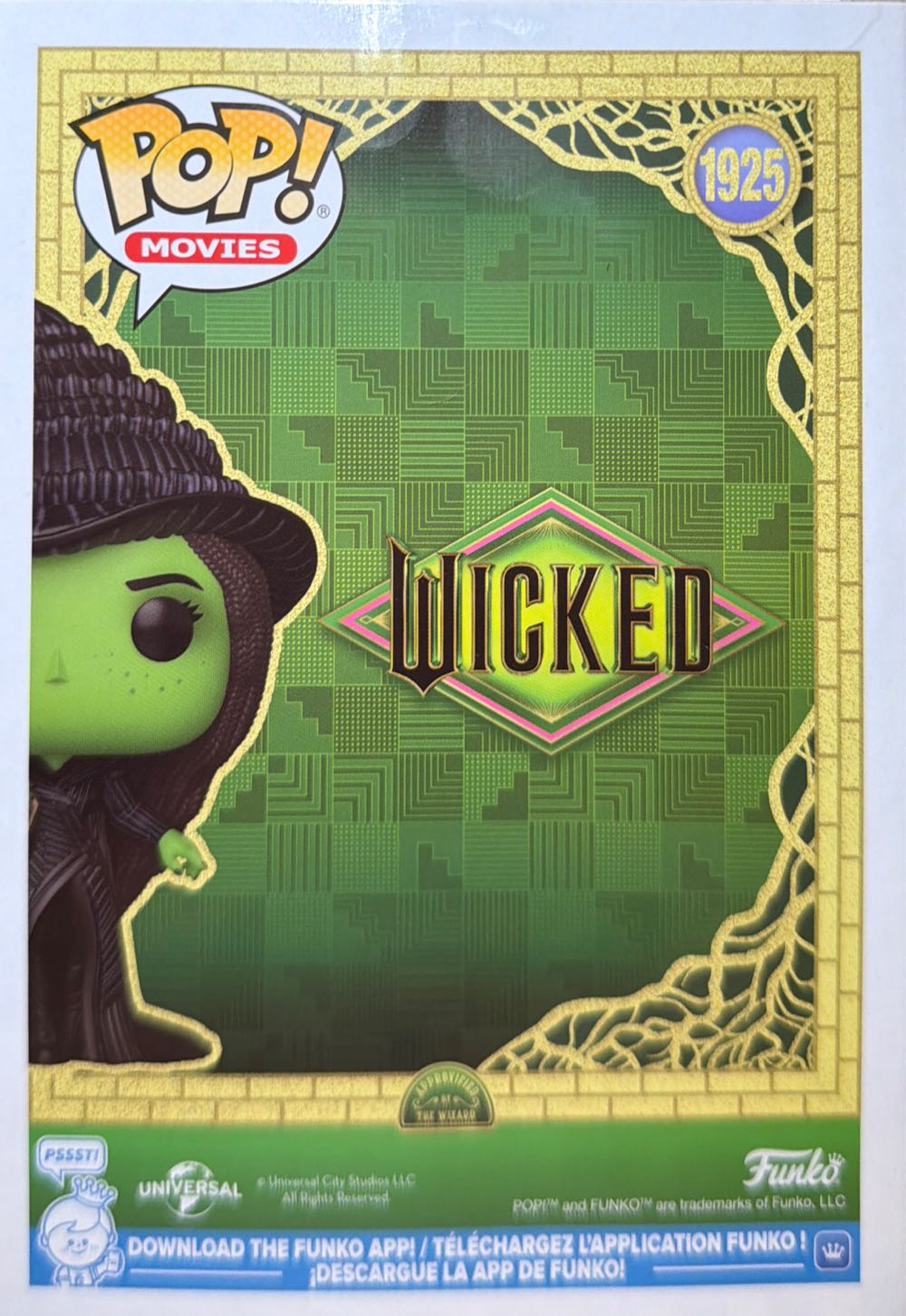 Elphaba  vinyl figure collectible [Barcode 889698866729] - Main Image 4
