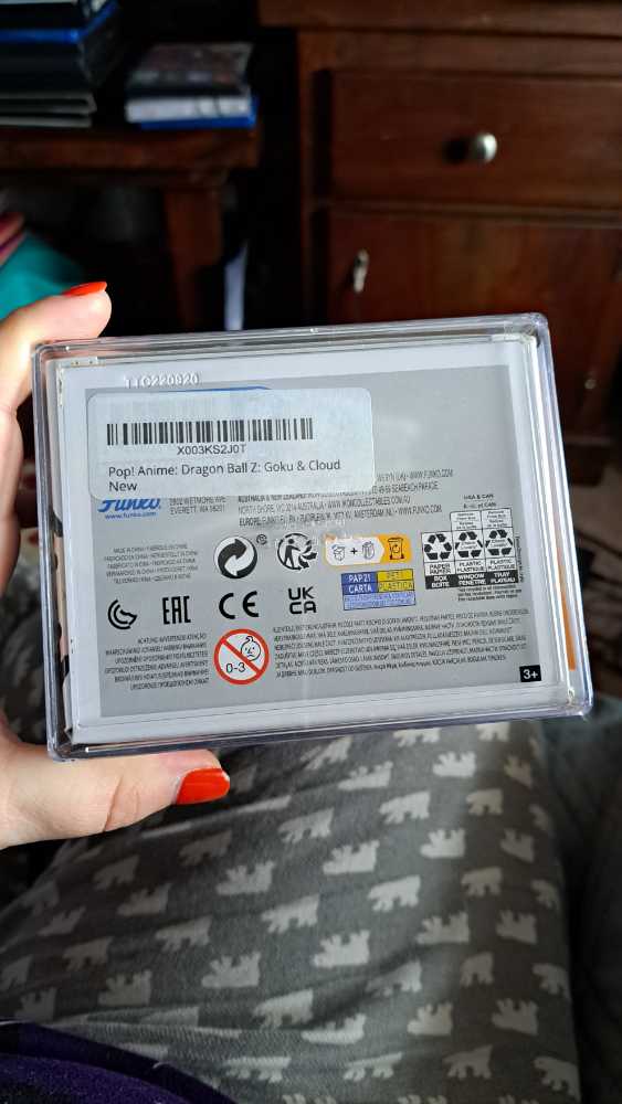 Dragonball: Goku And Flying Nimbus  vinyl figure collectible - Main Image 4