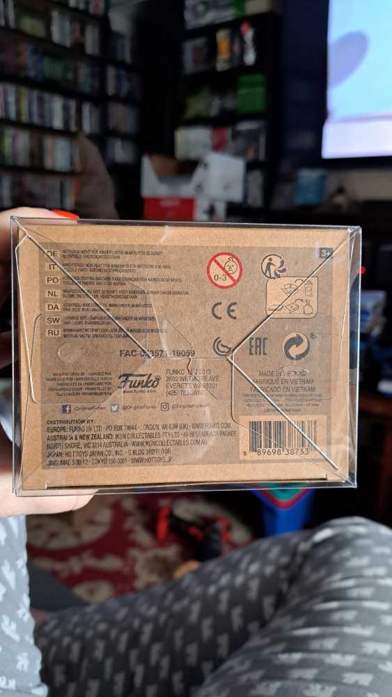 Walle: Eve - Disney vinyl figure collectible - Main Image 4